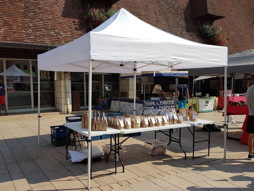 TENTE-PLIABLE-ALUMINIUM